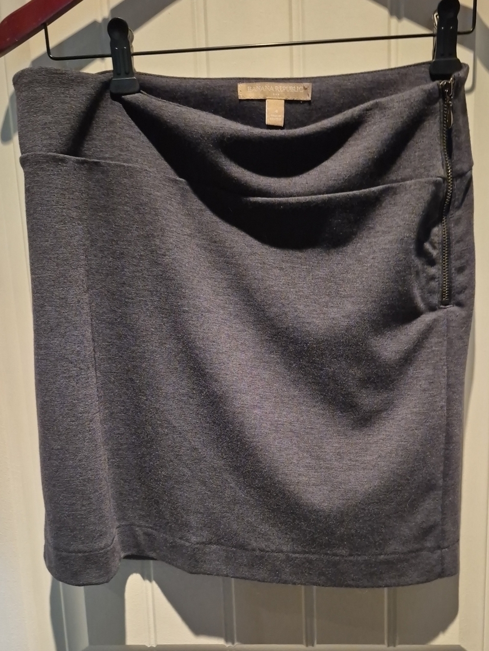 Banana Republic Women's Charcoal Gray Knit Pencil Skirt
